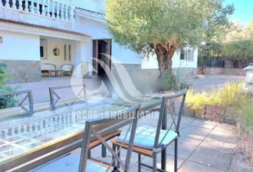 For sale of chalet in Córdoba