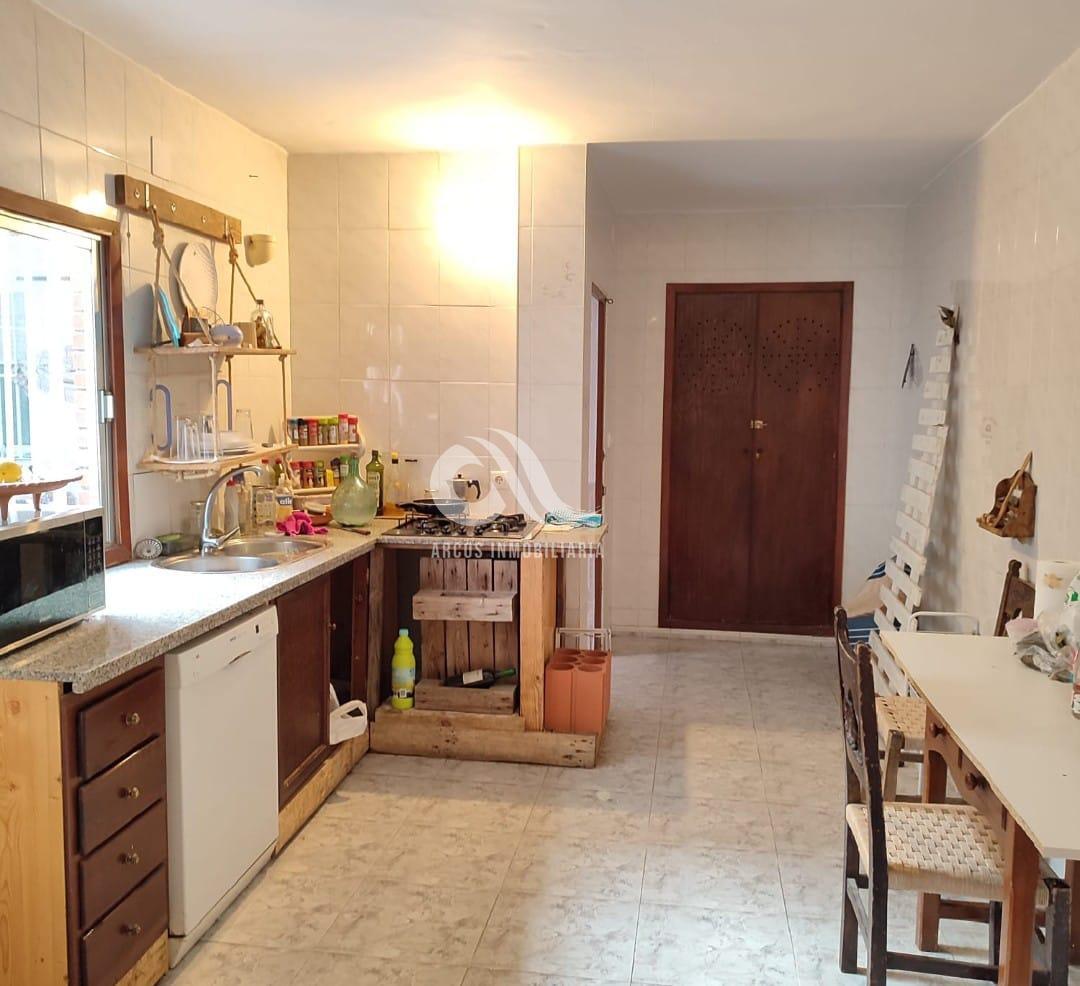 For sale of house in Córdoba
