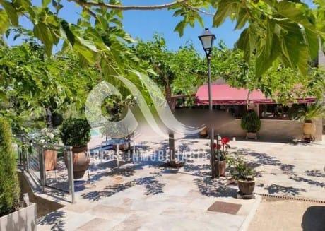 For sale of chalet in Córdoba
