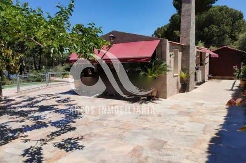 For sale of chalet in Córdoba