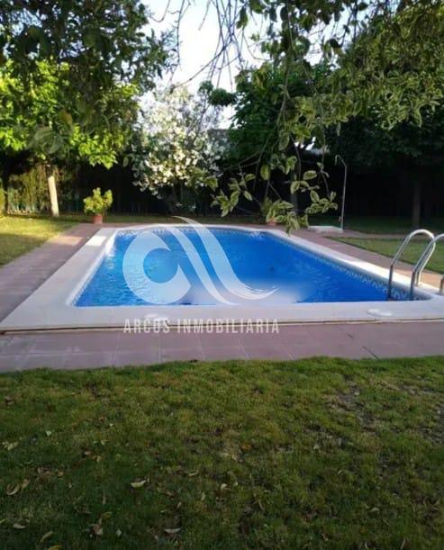 For sale of chalet in Córdoba