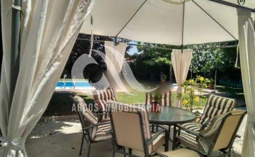 For sale of chalet in Córdoba