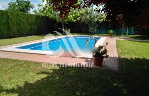 For sale of chalet in Córdoba
