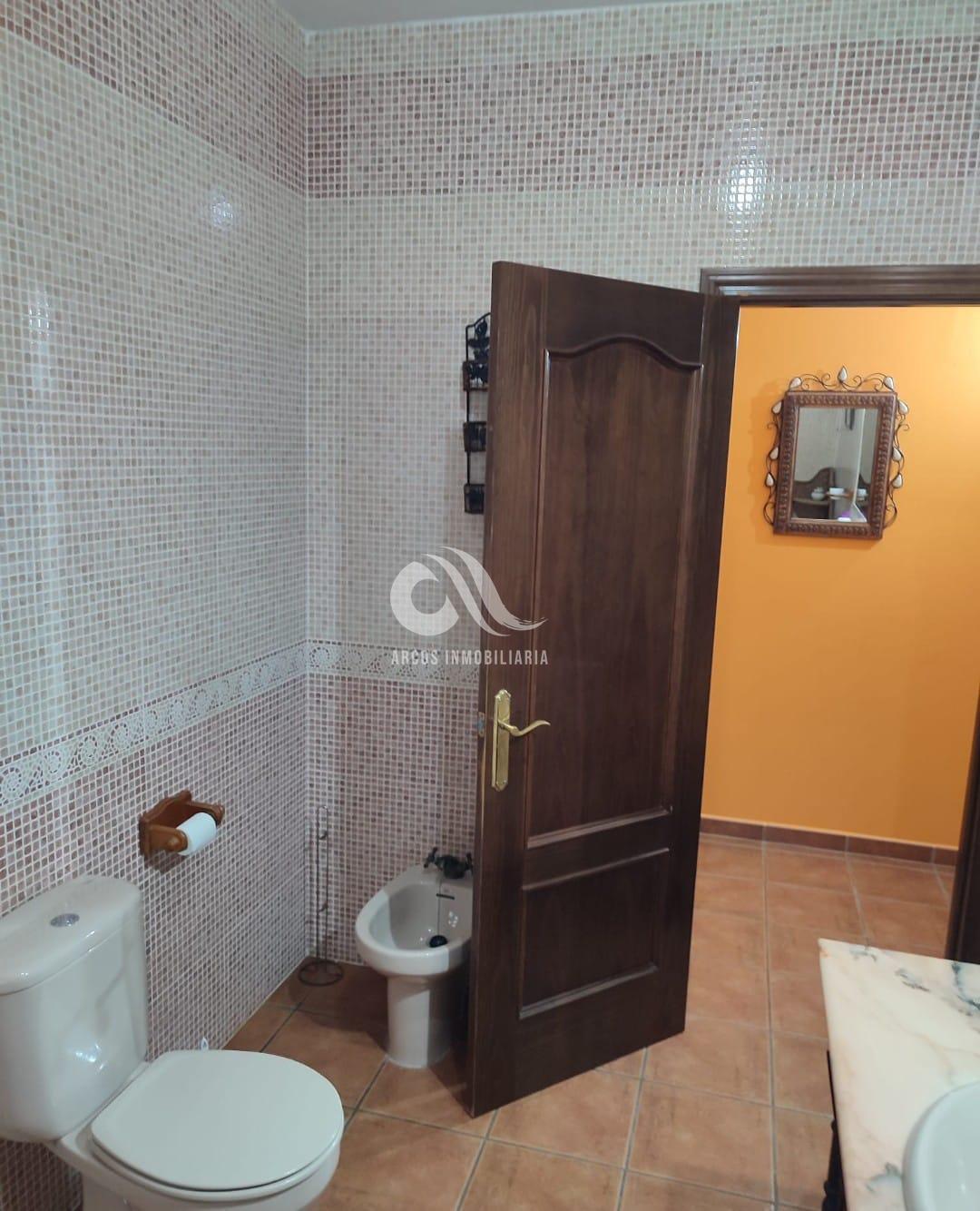 For sale of chalet in Córdoba
