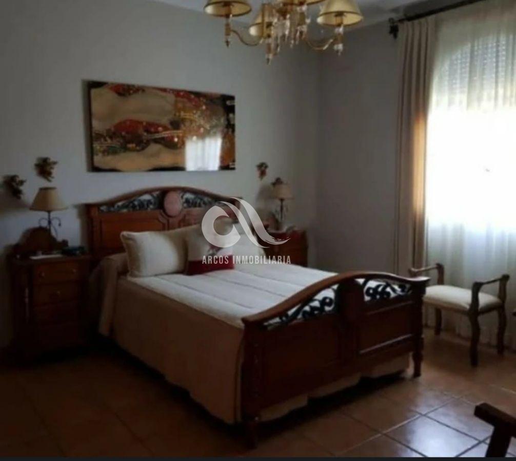For sale of house in Córdoba