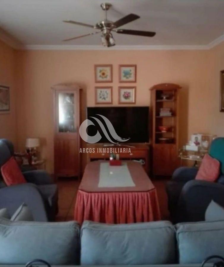 For sale of house in Córdoba