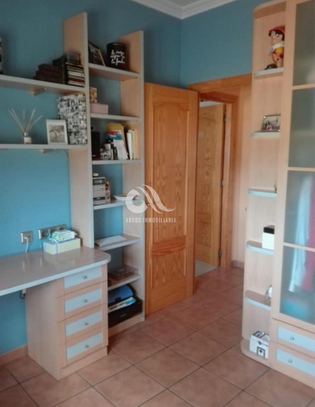For sale of house in Córdoba