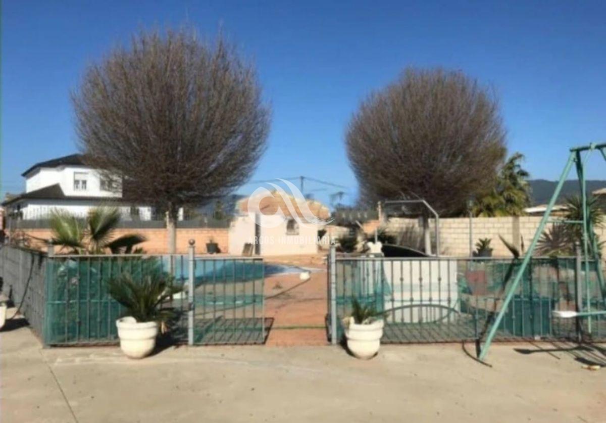 For sale of chalet in Córdoba