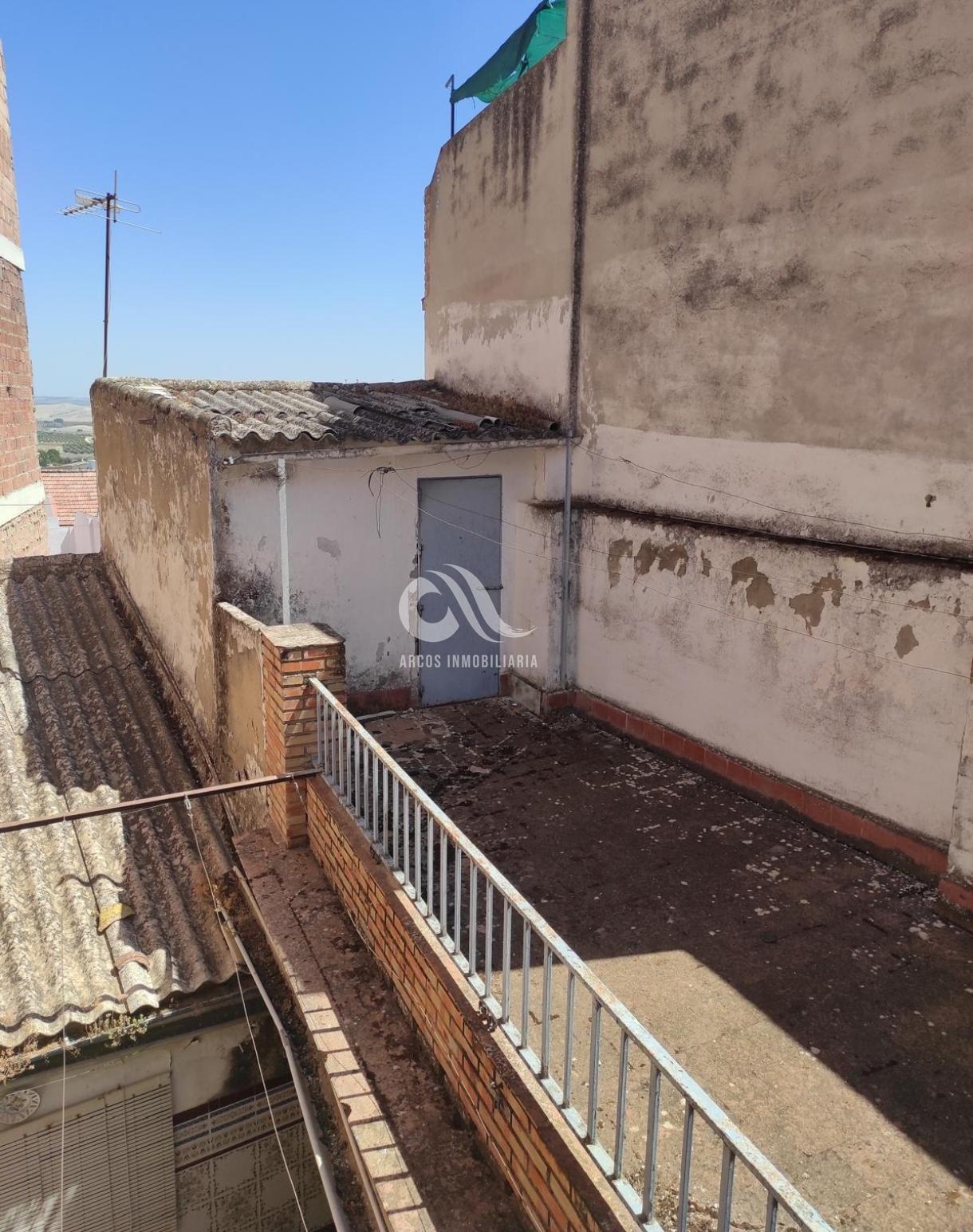 Venta de casa en Fernán-Núñez