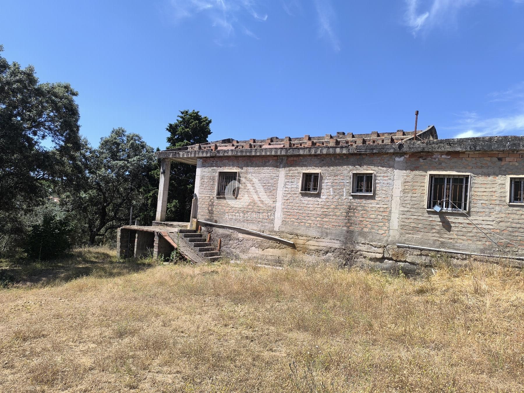 For sale of chalet in Córdoba