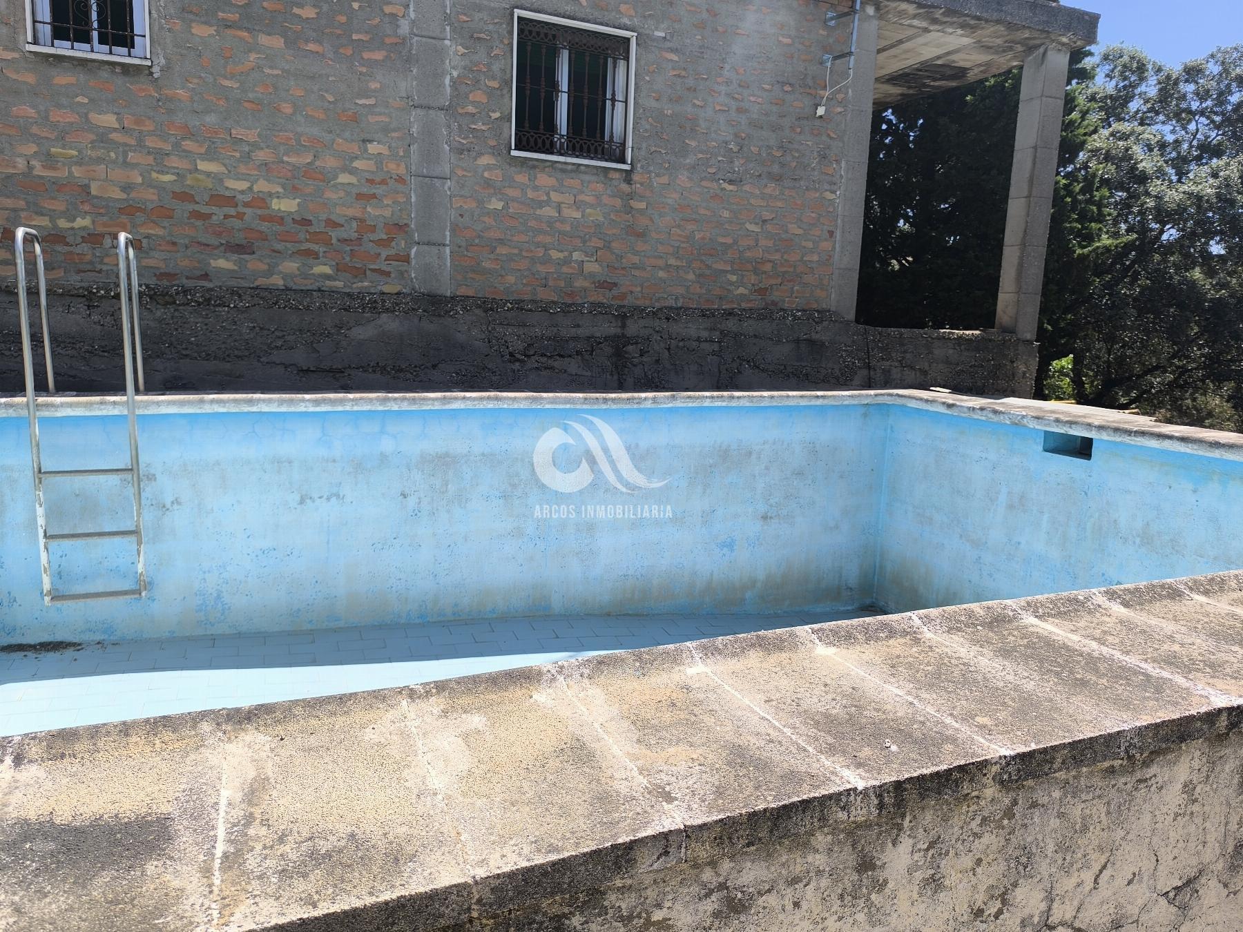 For sale of chalet in Córdoba