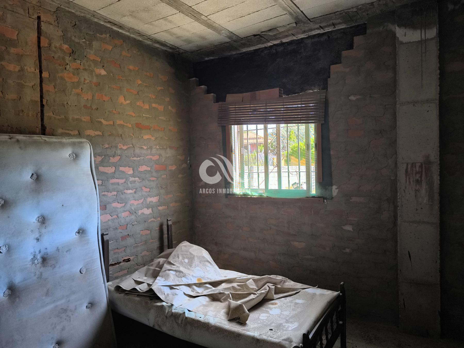 For sale of chalet in Córdoba