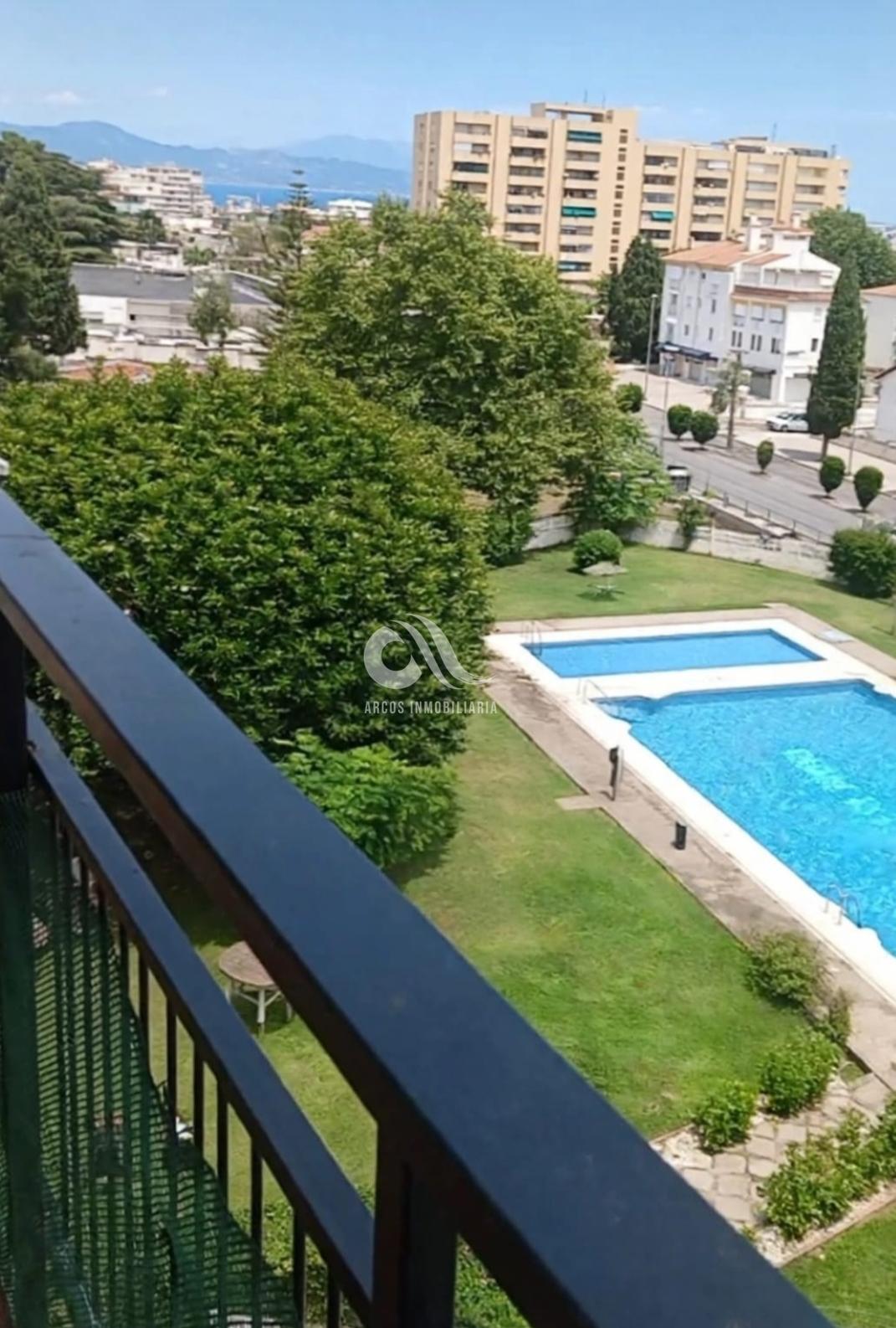 Venta de piso en Benalmádena