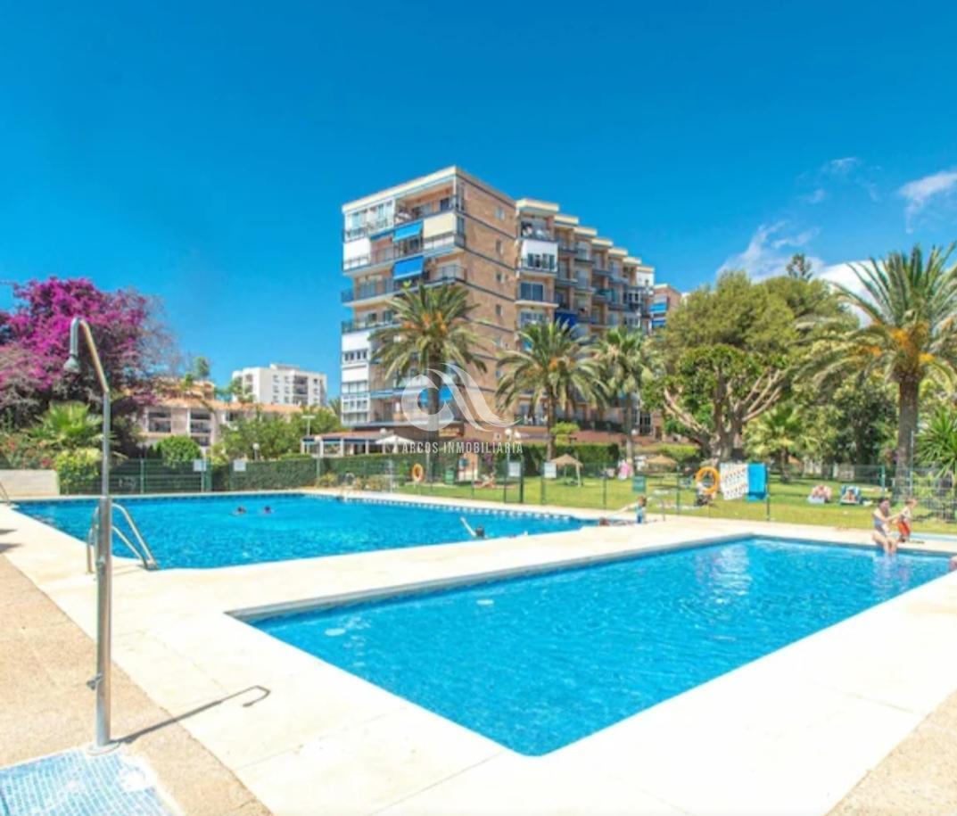 Venta de piso en Benalmádena