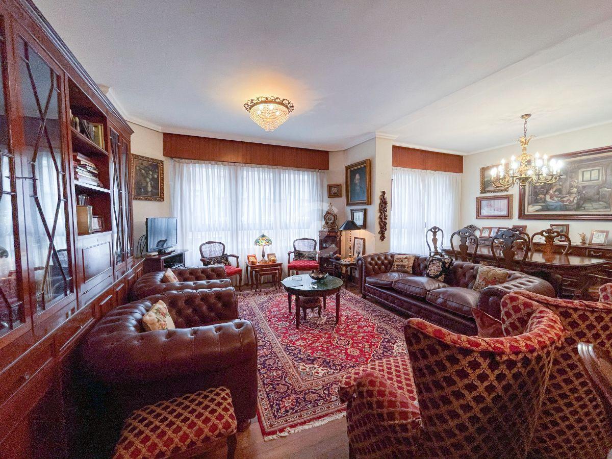 For sale of flat in Getxo