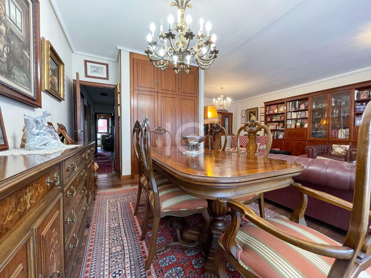 For sale of flat in Getxo