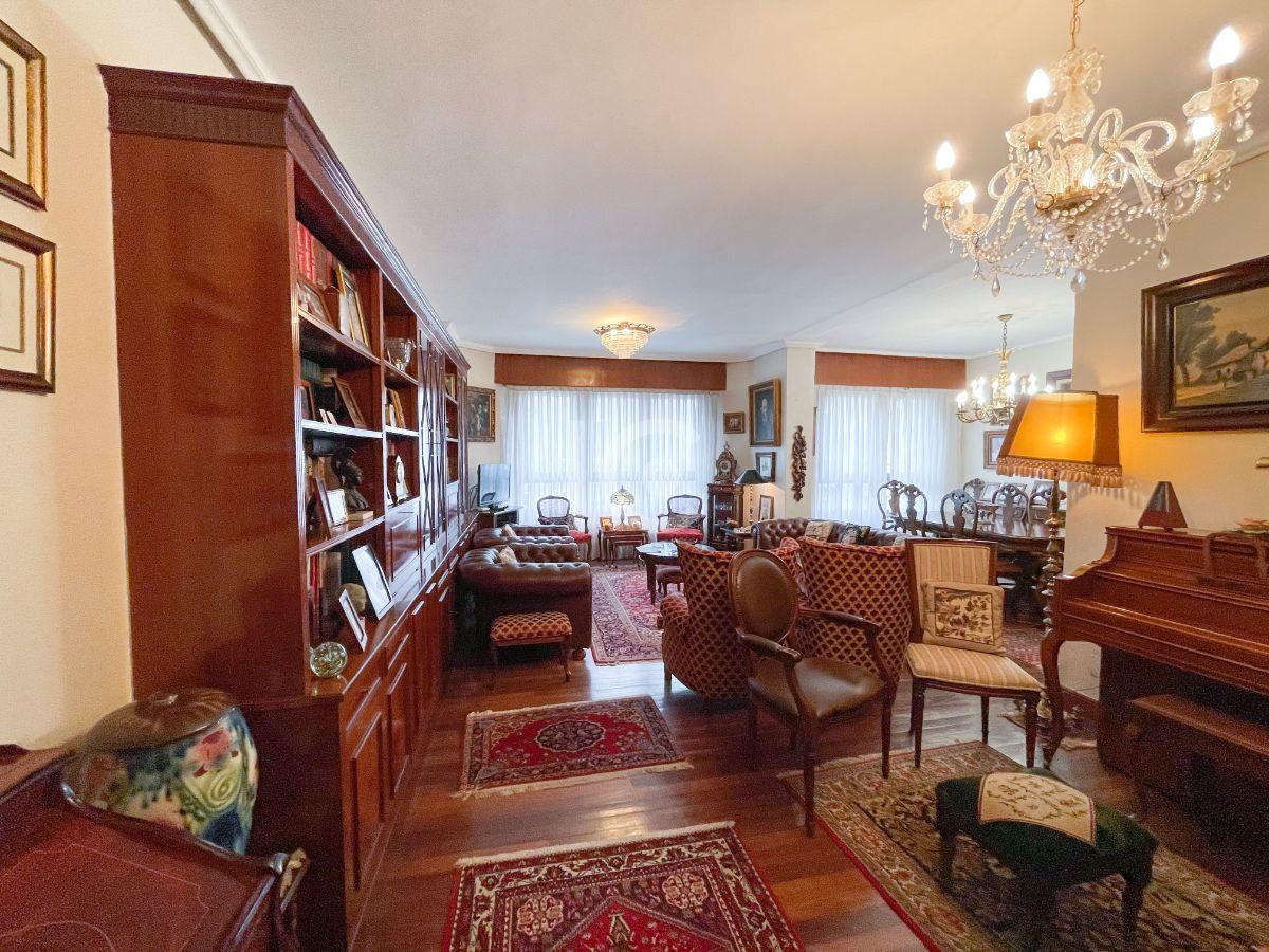For sale of flat in Getxo
