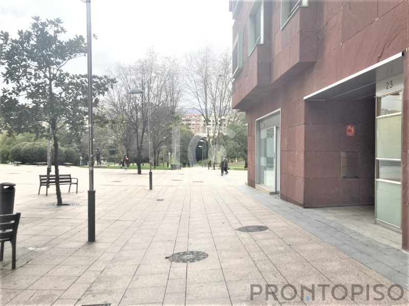 For sale of garage in Bilbao
