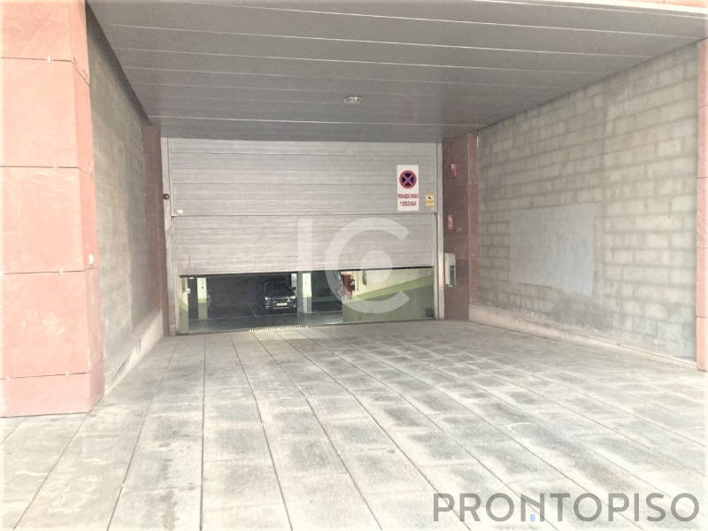For sale of garage in Bilbao