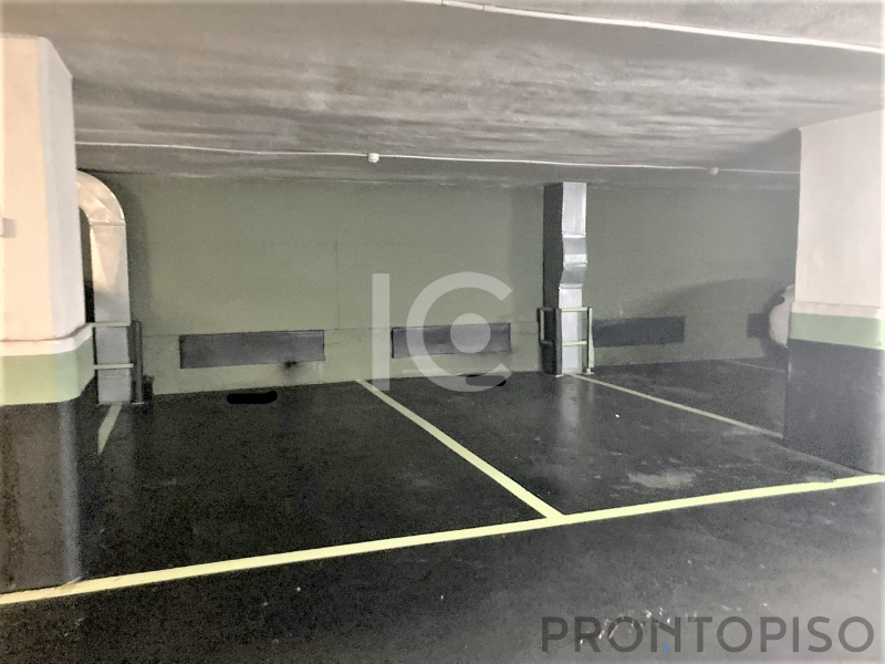For sale of garage in Bilbao