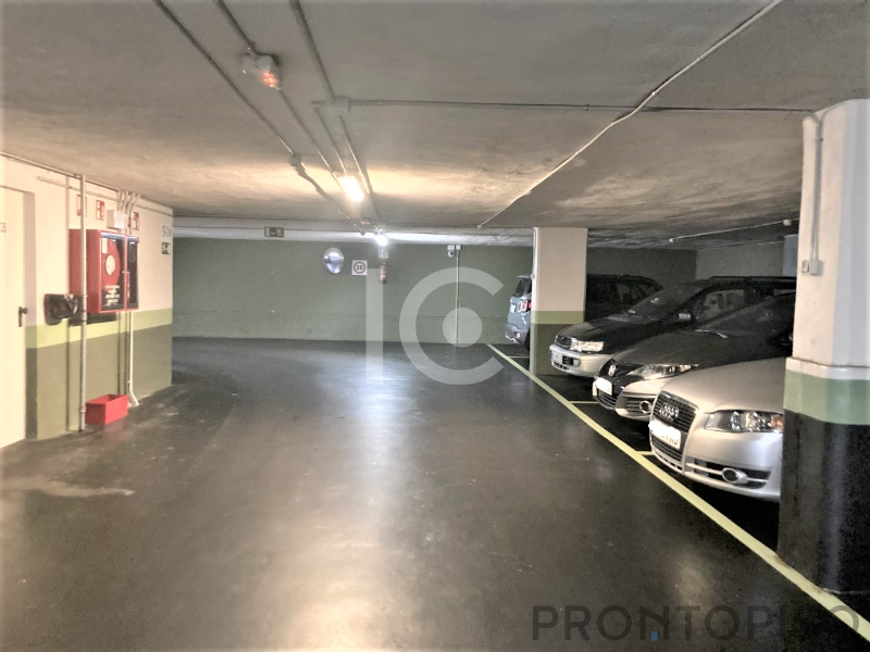For sale of garage in Bilbao