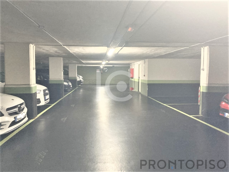 For sale of garage in Bilbao