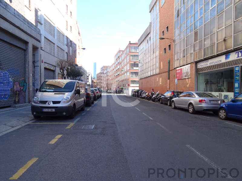 Vente de garage dans Bilbao