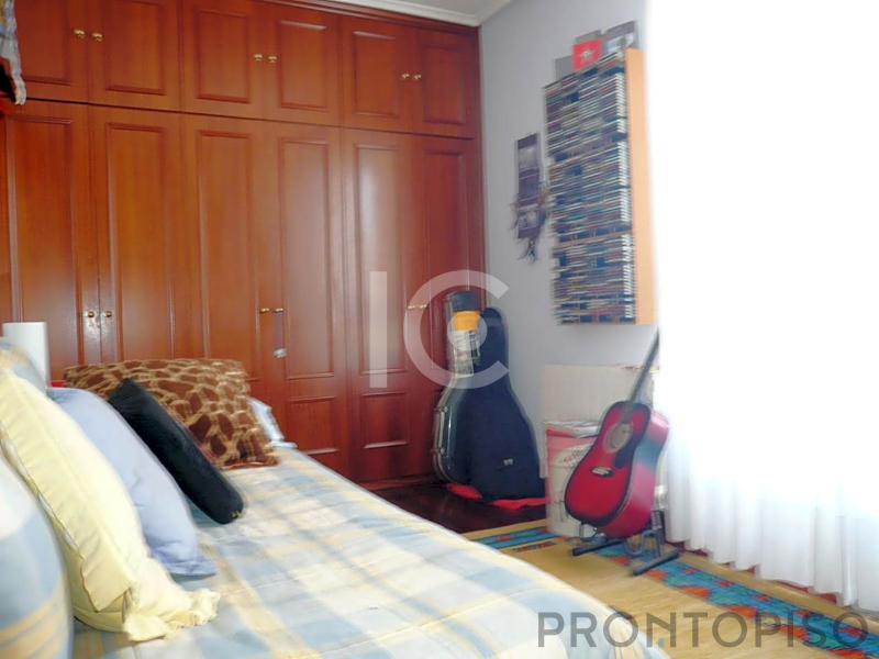For sale of flat in Getxo