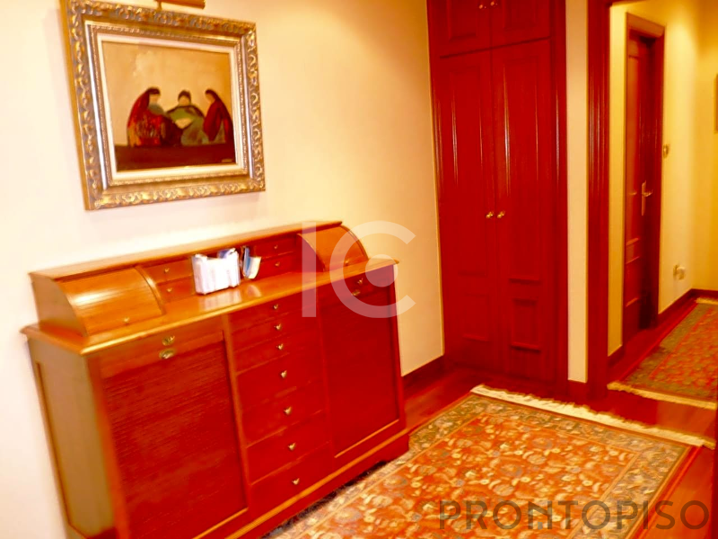 For sale of flat in Getxo
