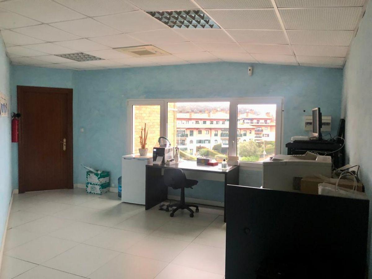 For sale of industrial plant/warehouse in Berango