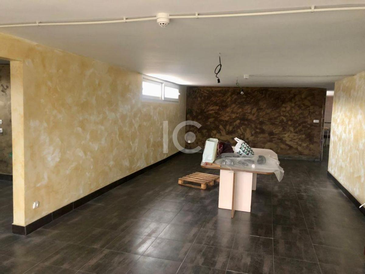 For sale of industrial plant/warehouse in Berango