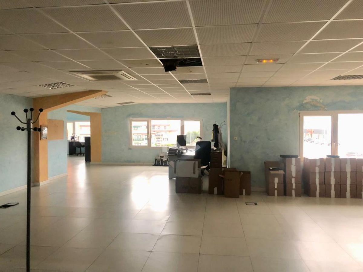 For sale of industrial plant/warehouse in Berango