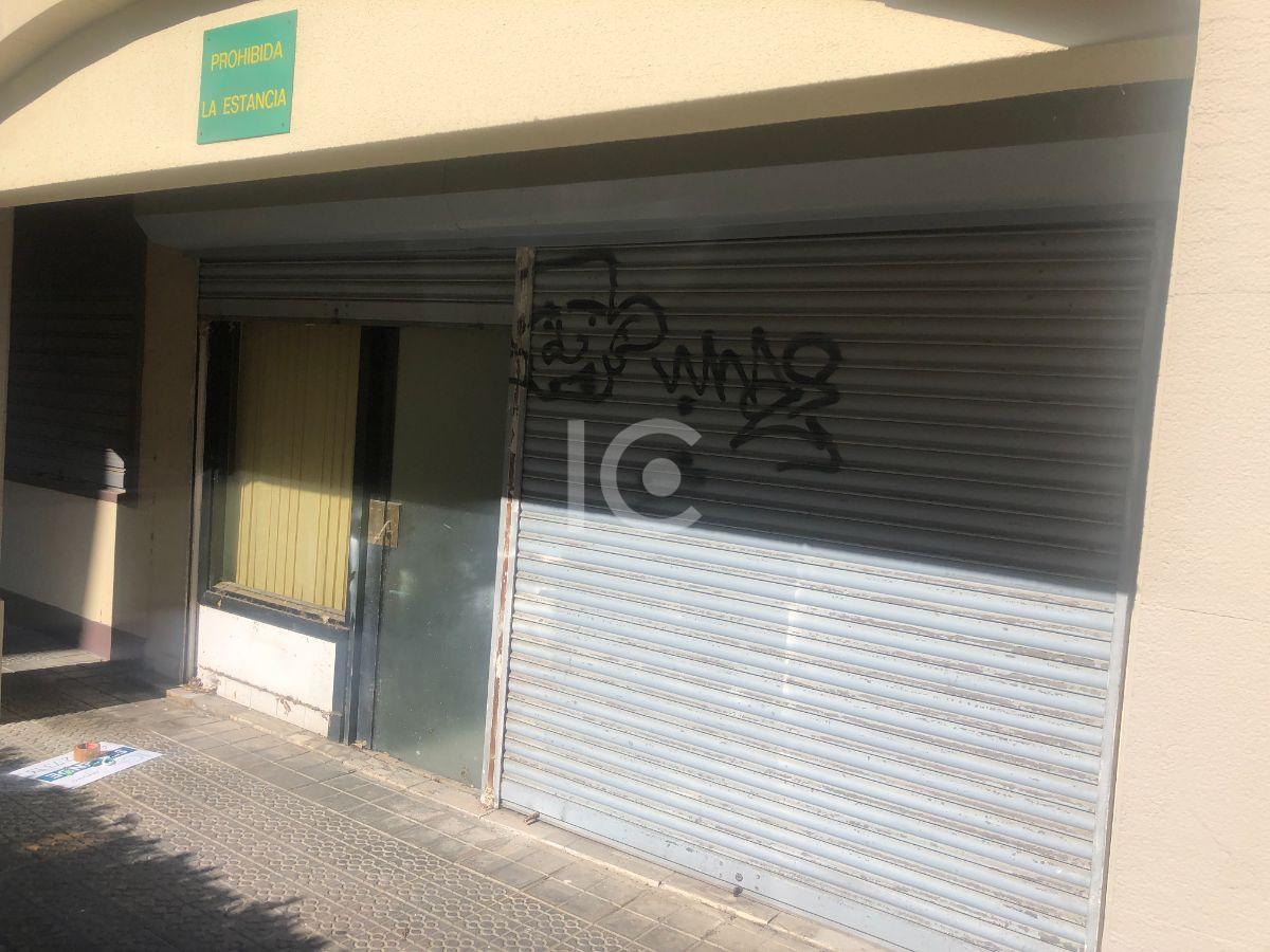For sale of commercial in Algorta