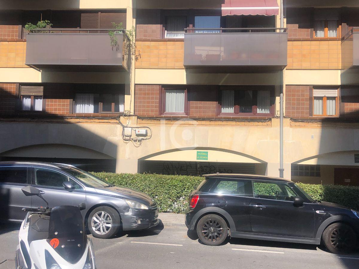 For sale of commercial in Algorta