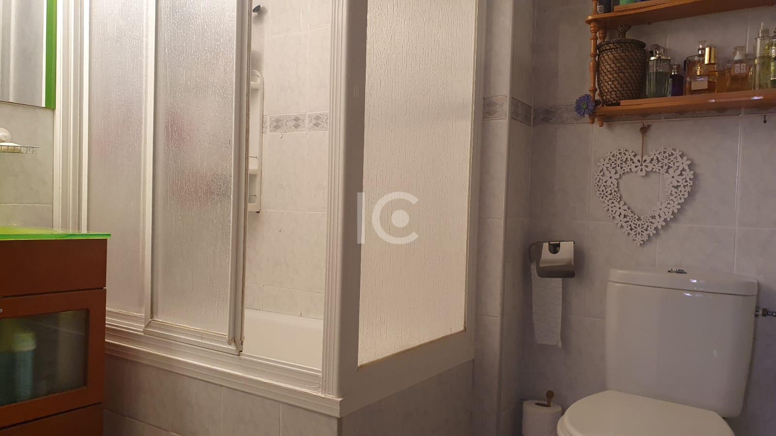For sale of flat in Barakaldo