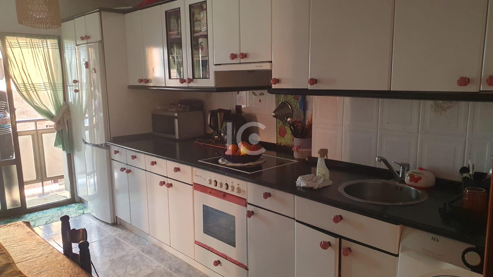 For sale of flat in Barakaldo