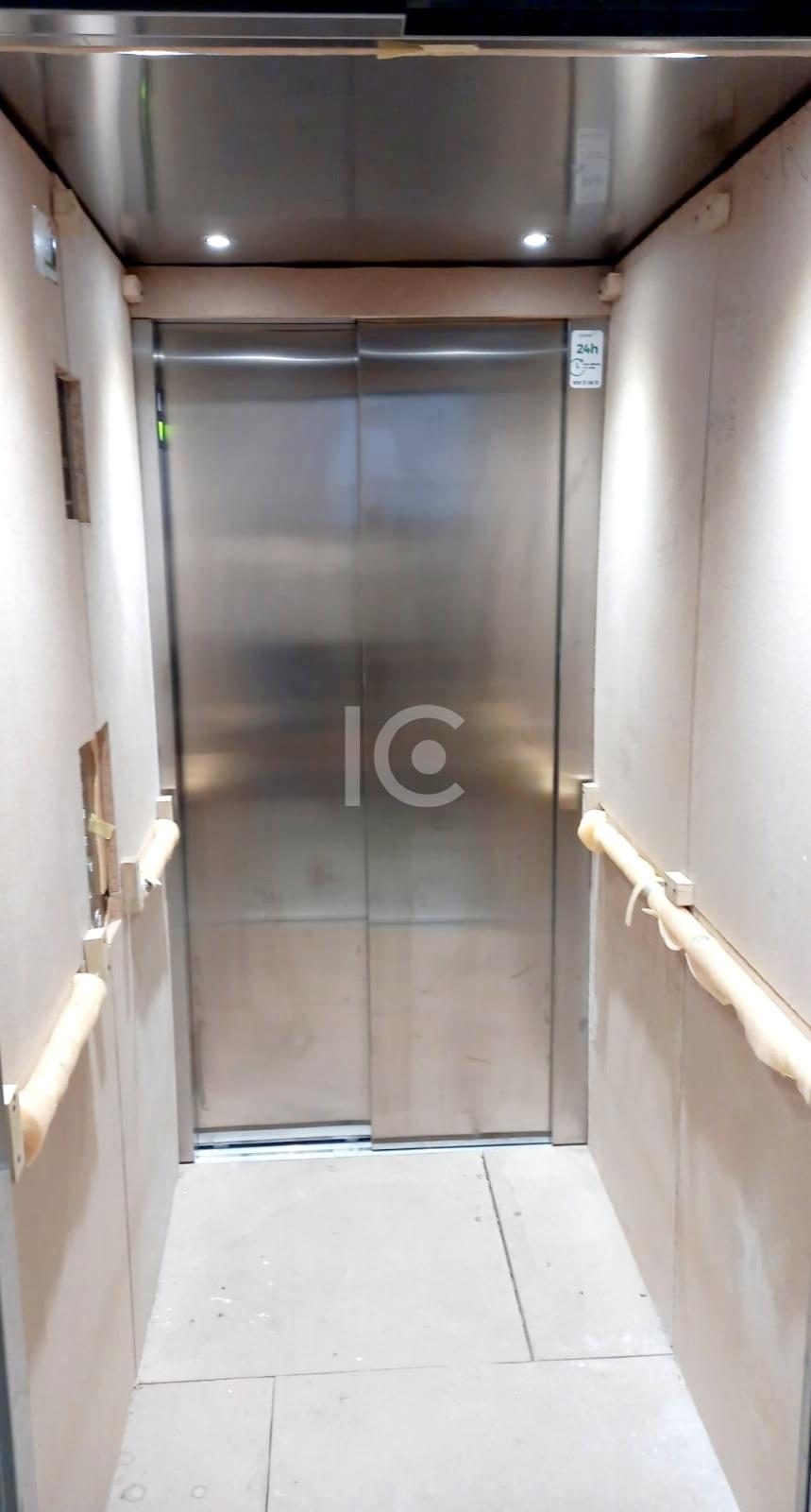 For sale of flat in Urduliz