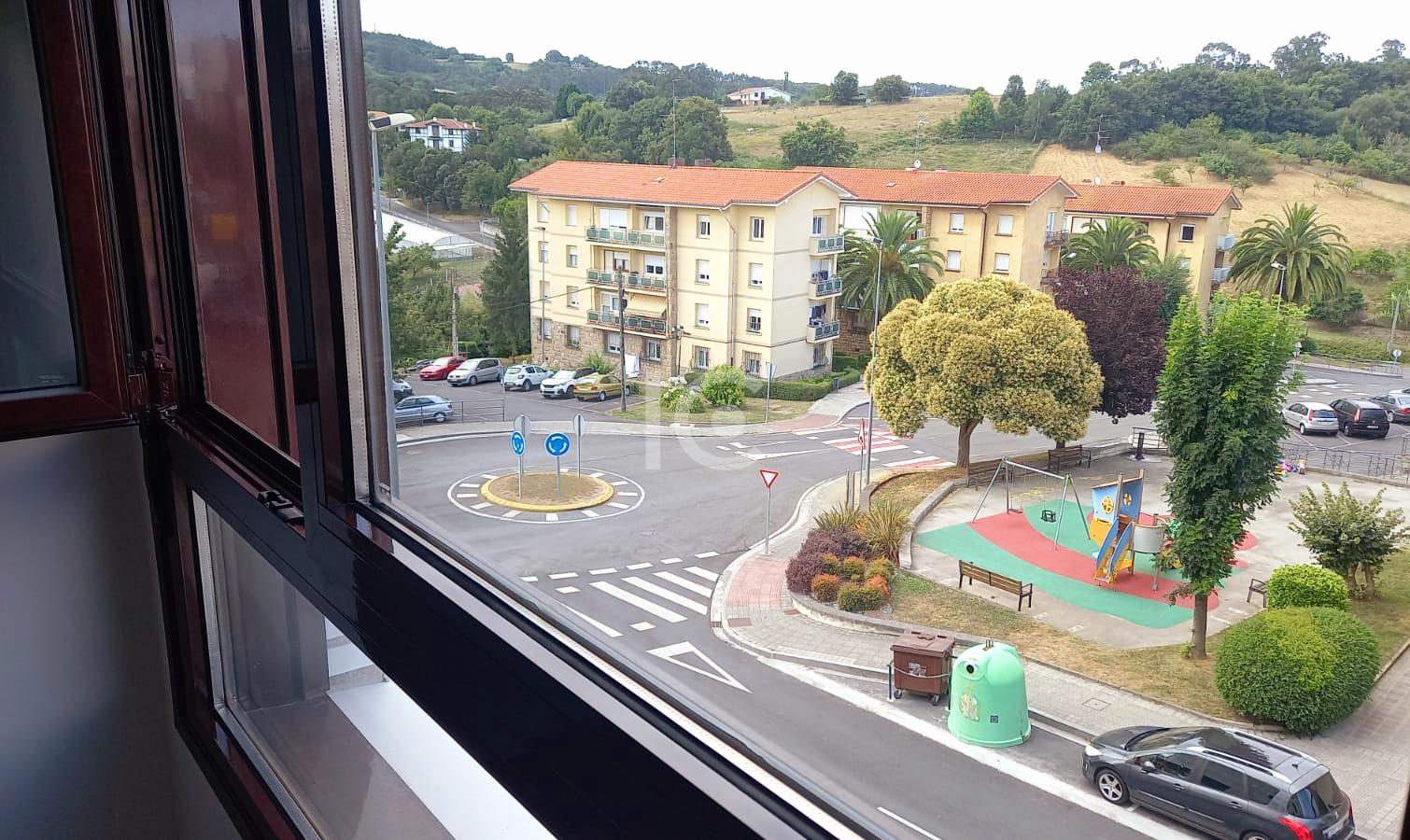 For sale of flat in Urduliz