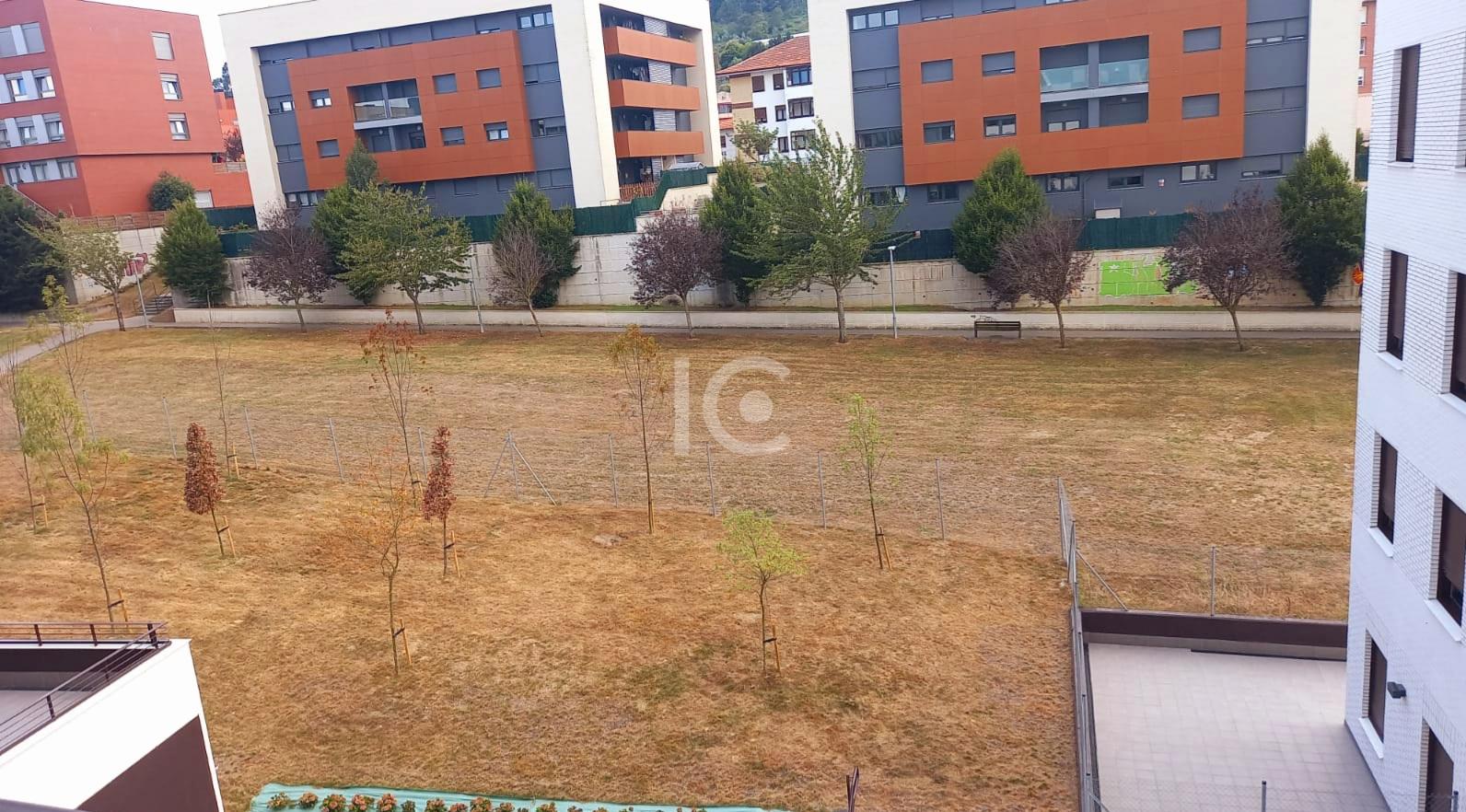 For sale of flat in Urduliz