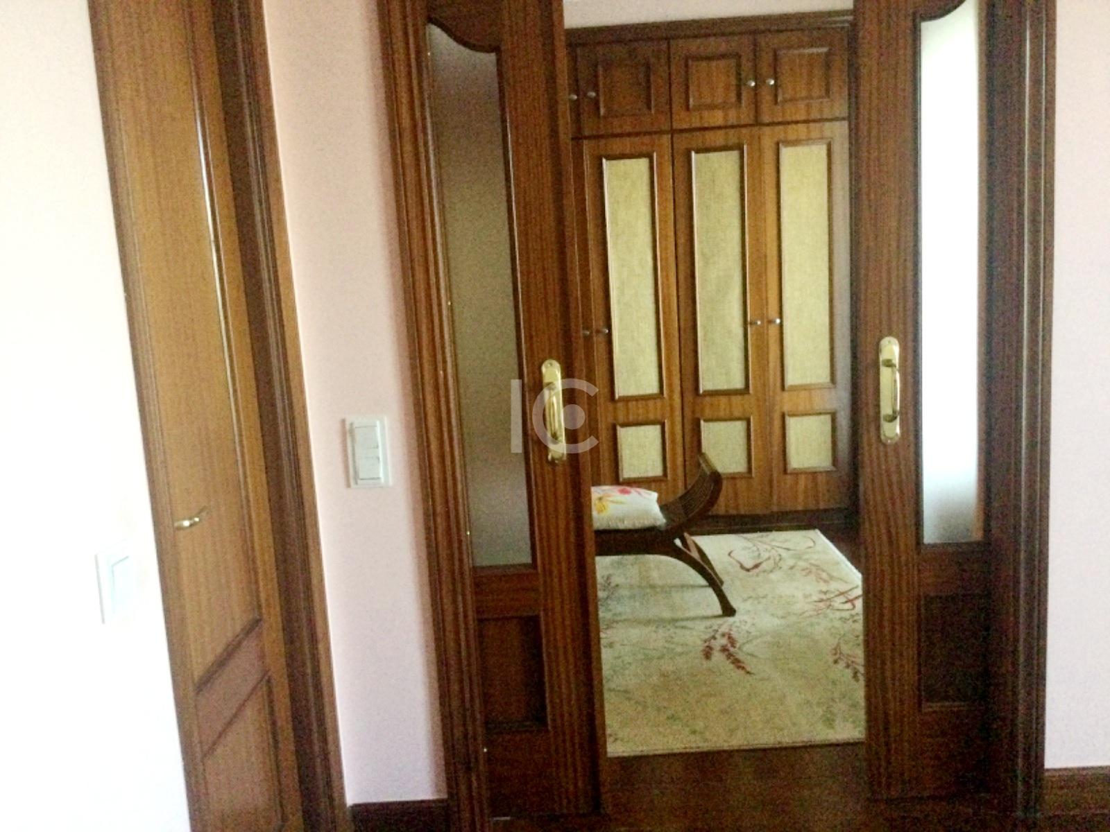 For sale of chalet in Urduliz