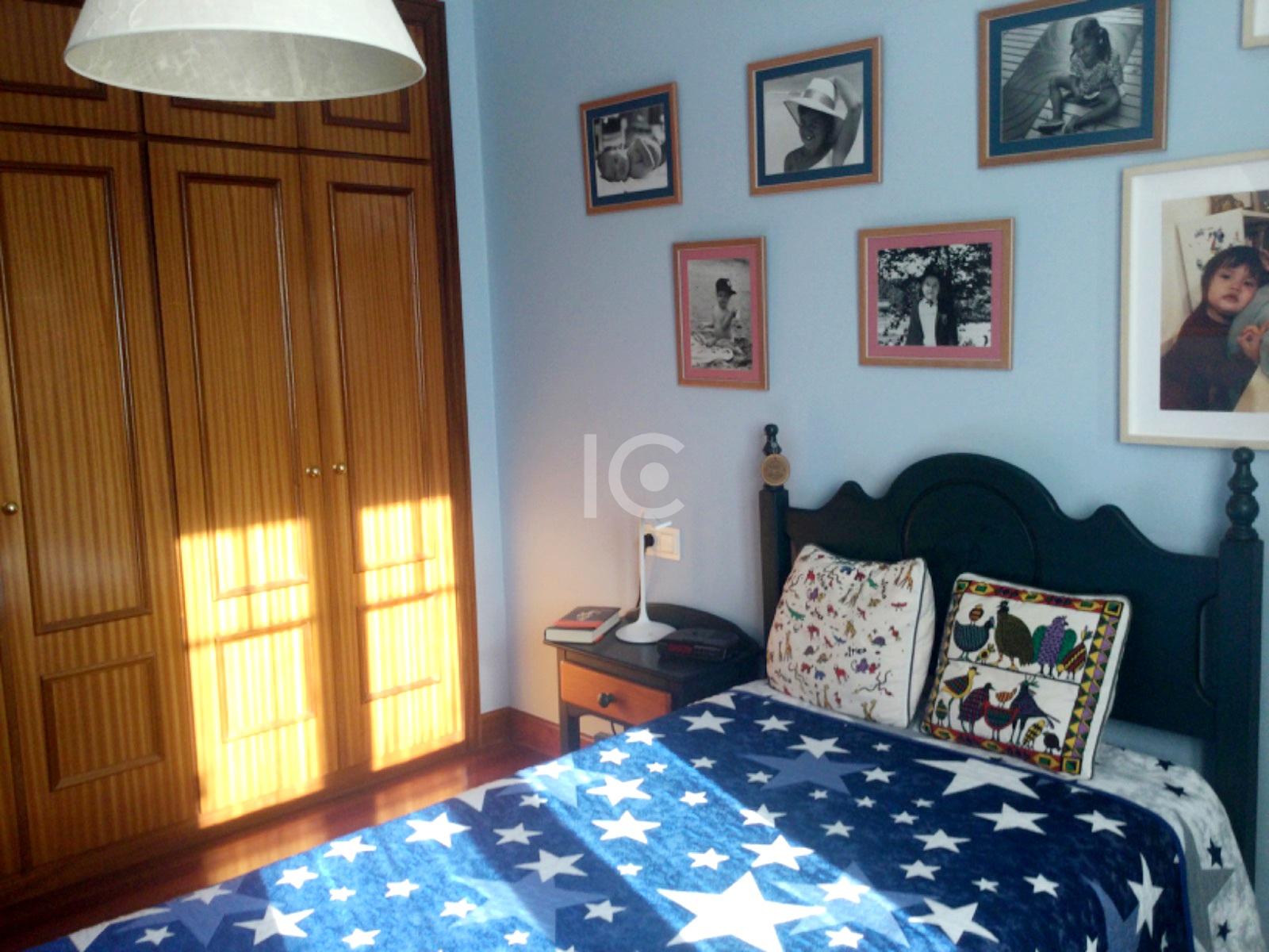 For sale of chalet in Urduliz