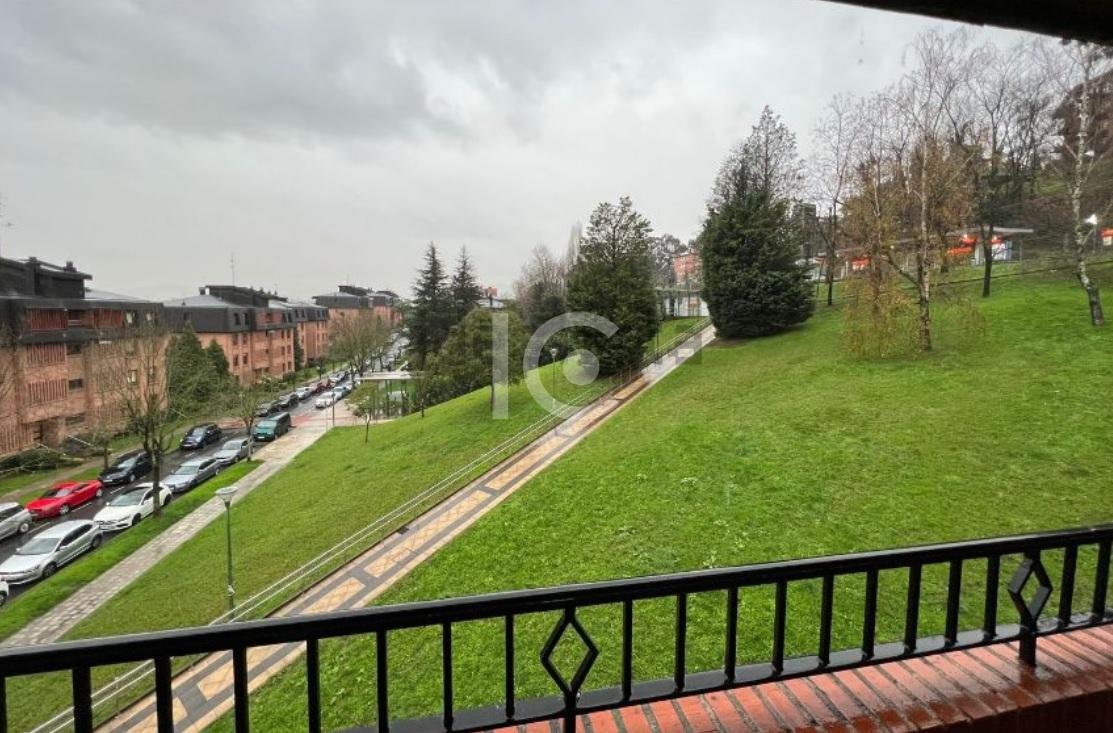 For sale of flat in Getxo