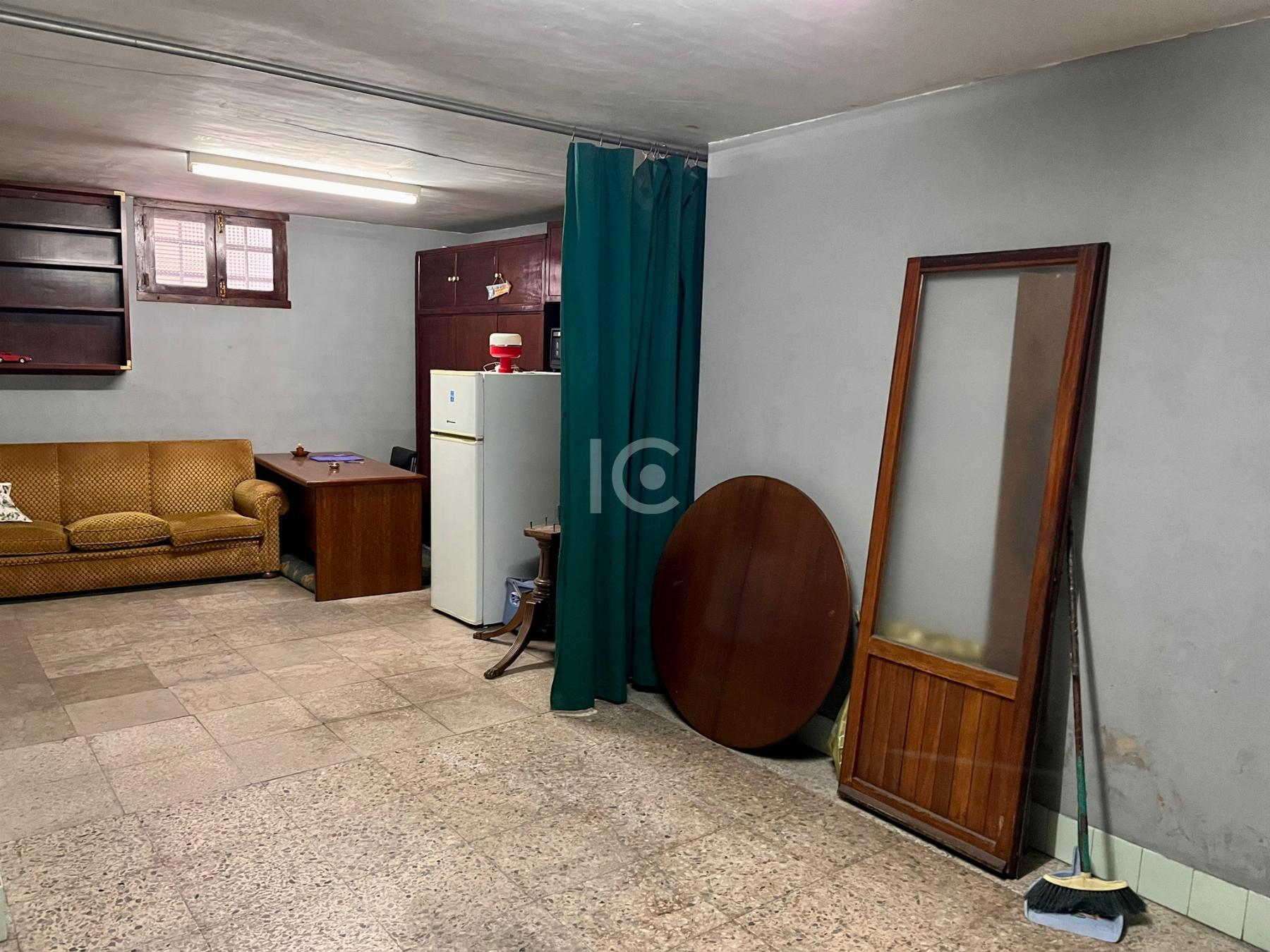 For rent of commercial in Algorta