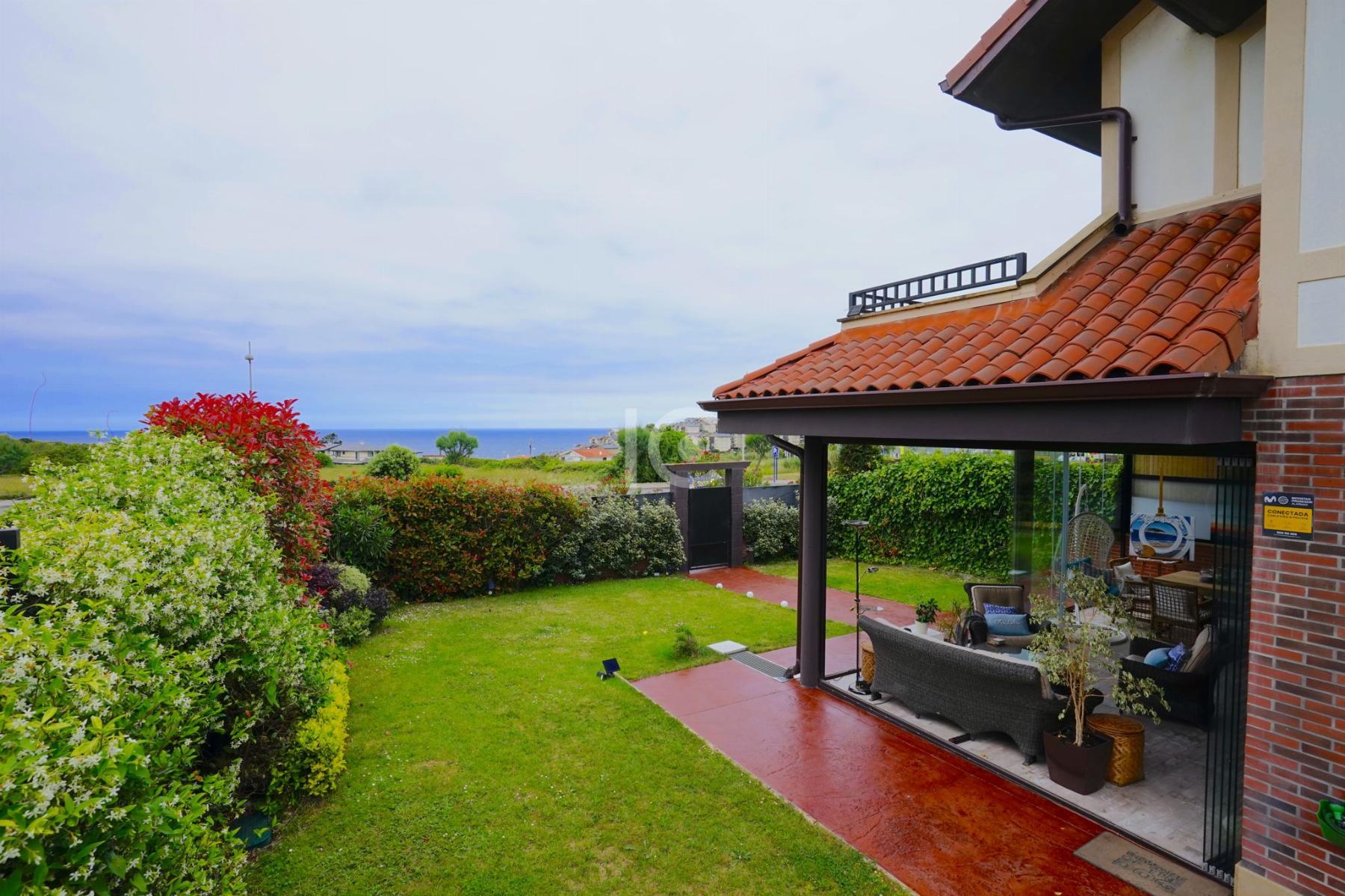 For sale of chalet in Sopelana