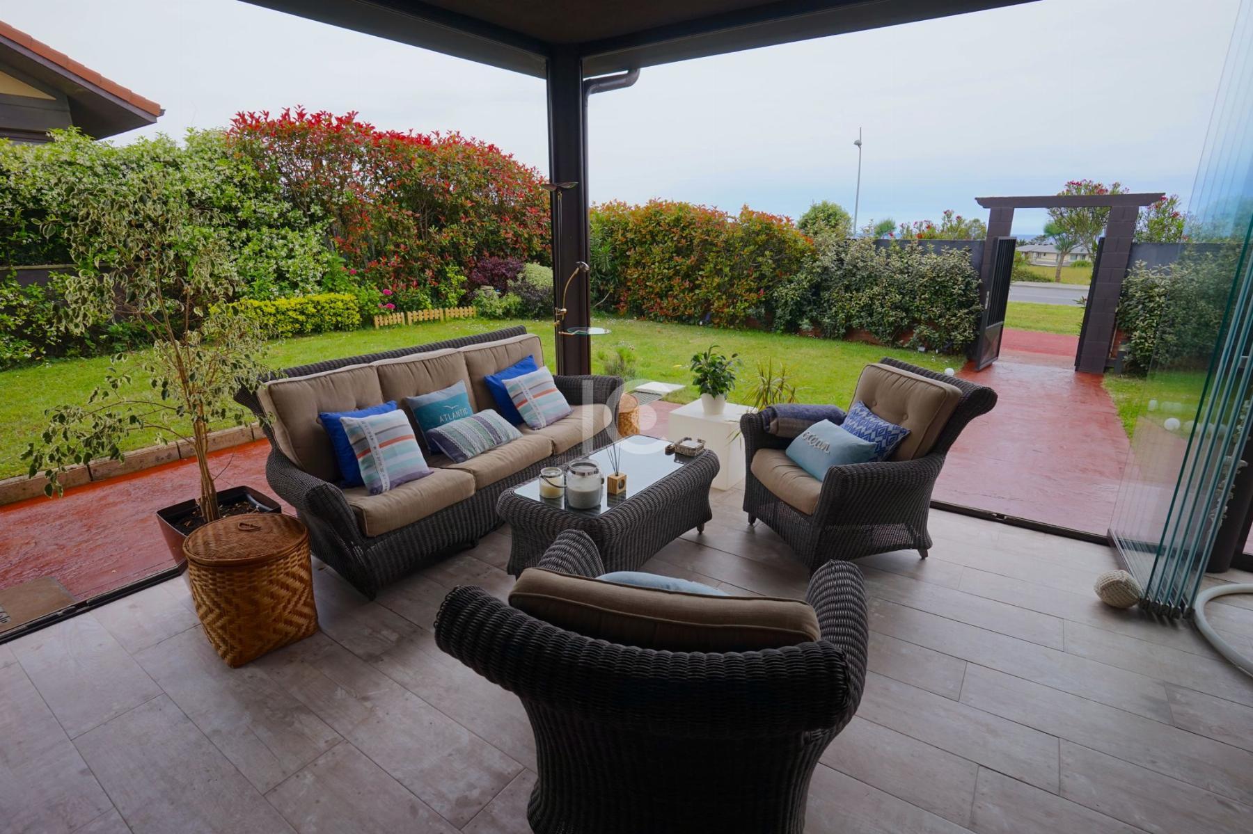 For sale of chalet in Sopelana