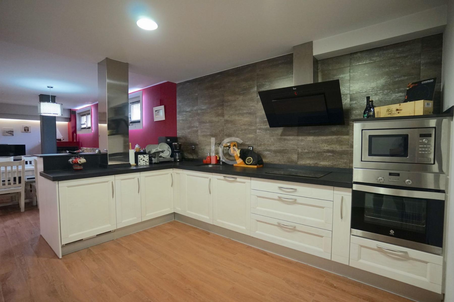 For sale of chalet in Sopelana