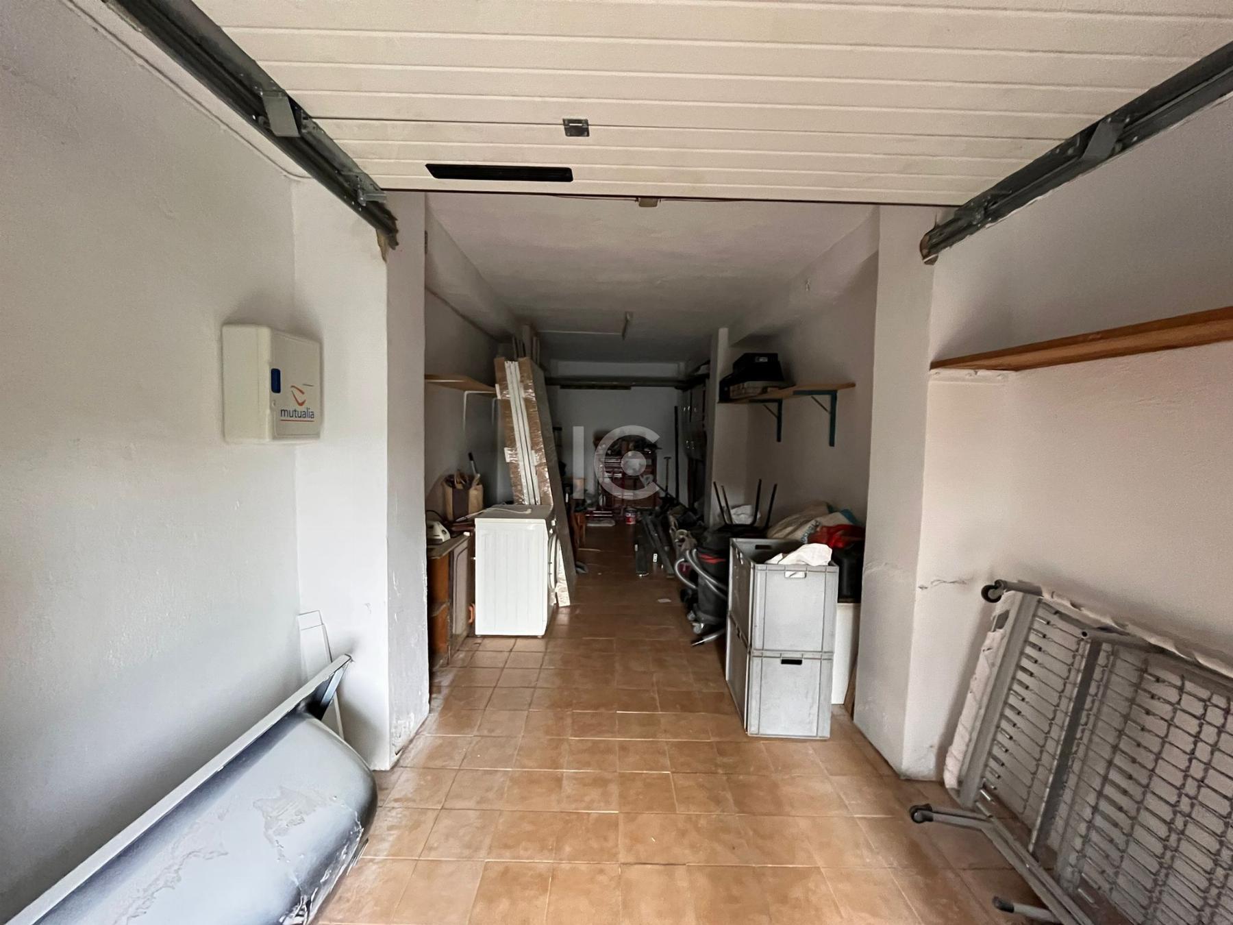 For sale of garage in Erandio