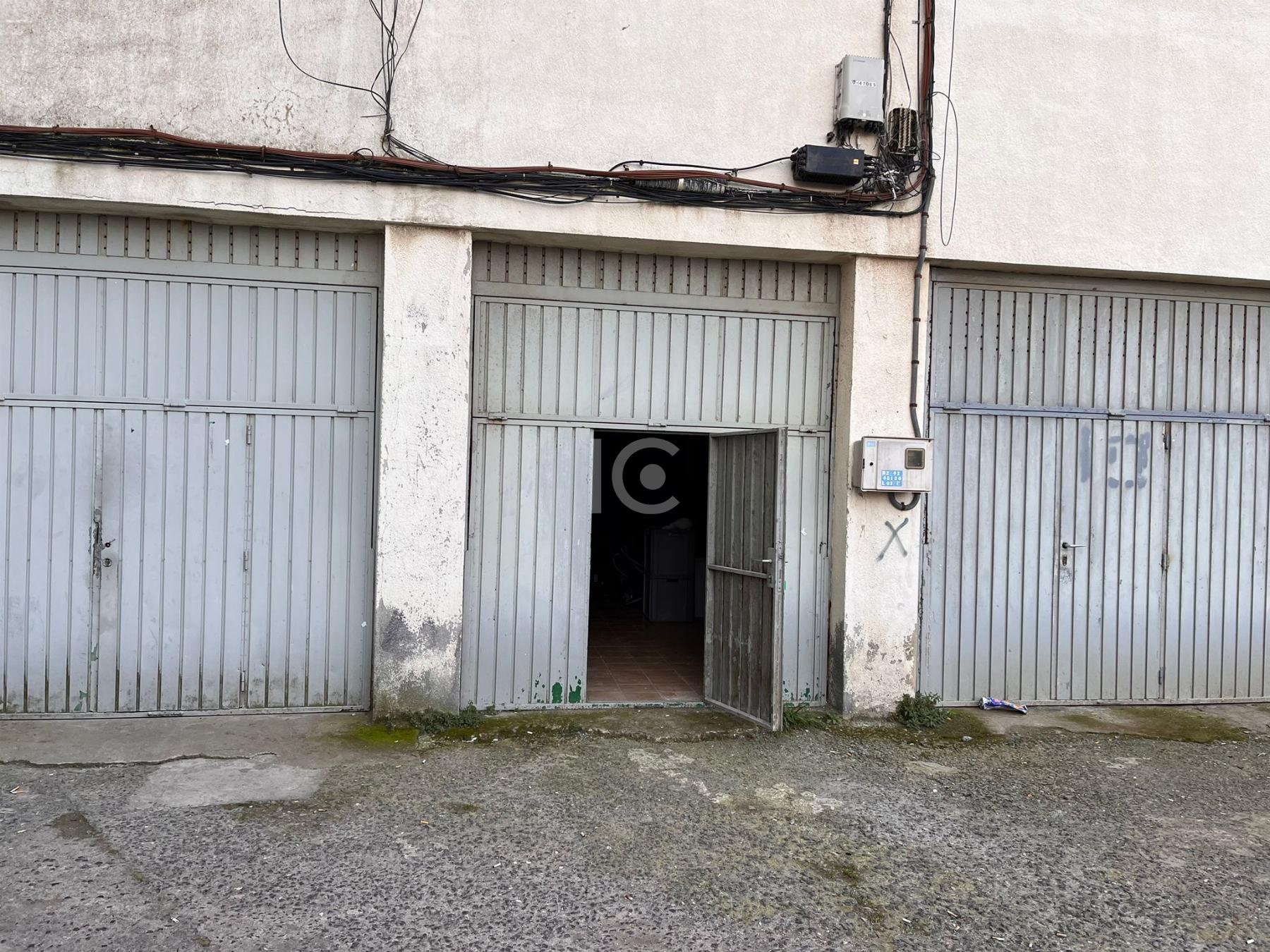 For sale of garage in Erandio