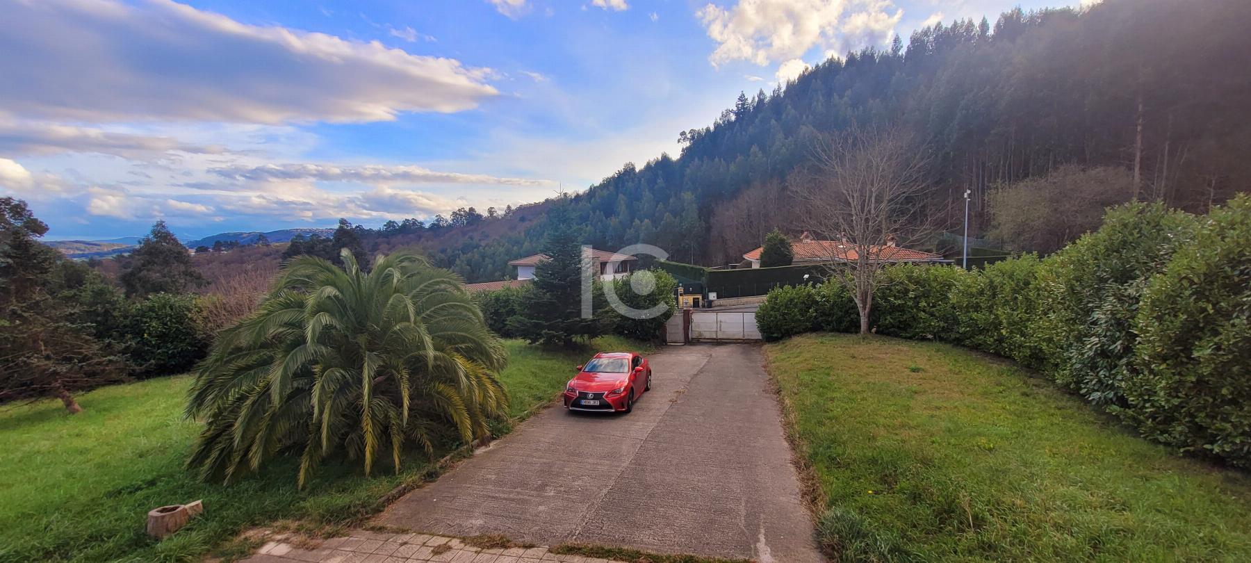 For sale of chalet in Plentzia
