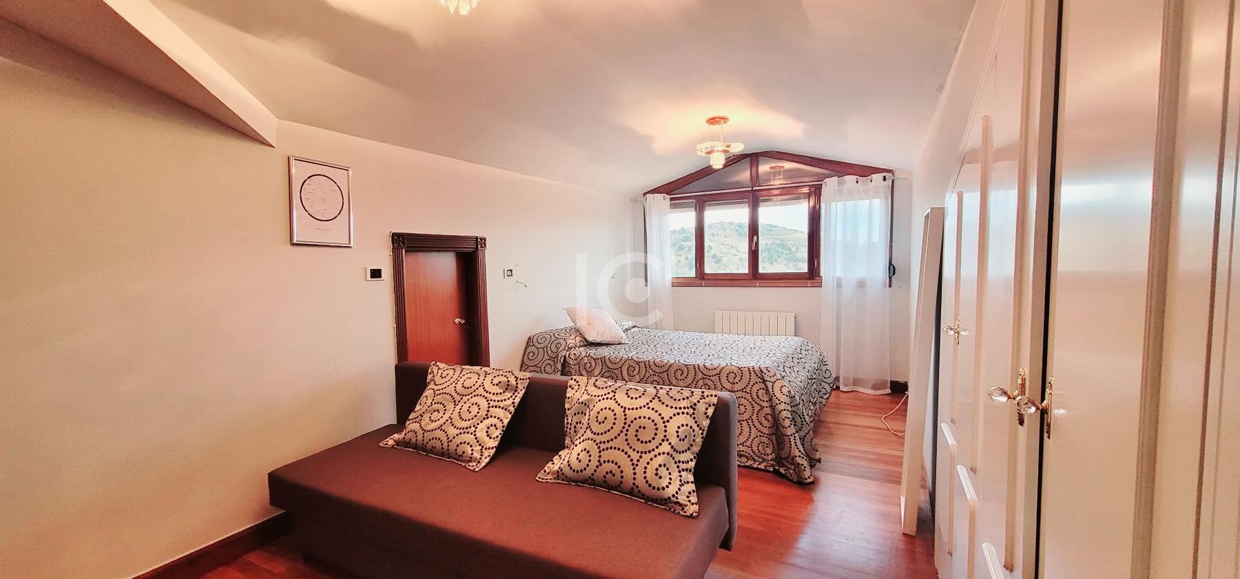 For sale of chalet in Plentzia